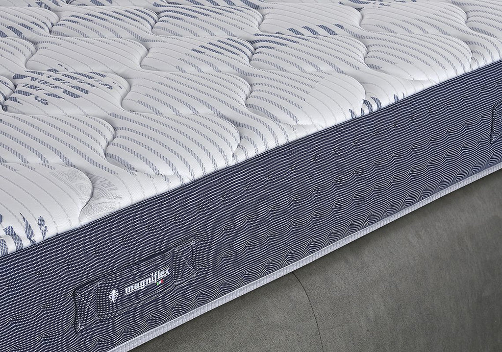 Magnicool Firm 10 - Medium Firm - King Size (ON BOUTIQUE BED)